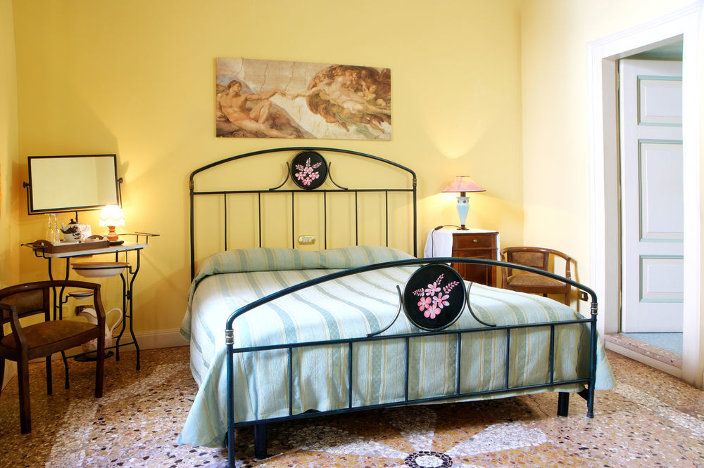 Guesthouse Alba Citta Alta Бергамо Экстерьер фото