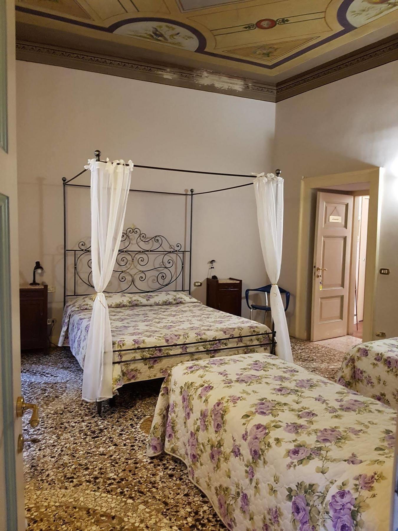 Guesthouse Alba Citta Alta Бергамо Экстерьер фото