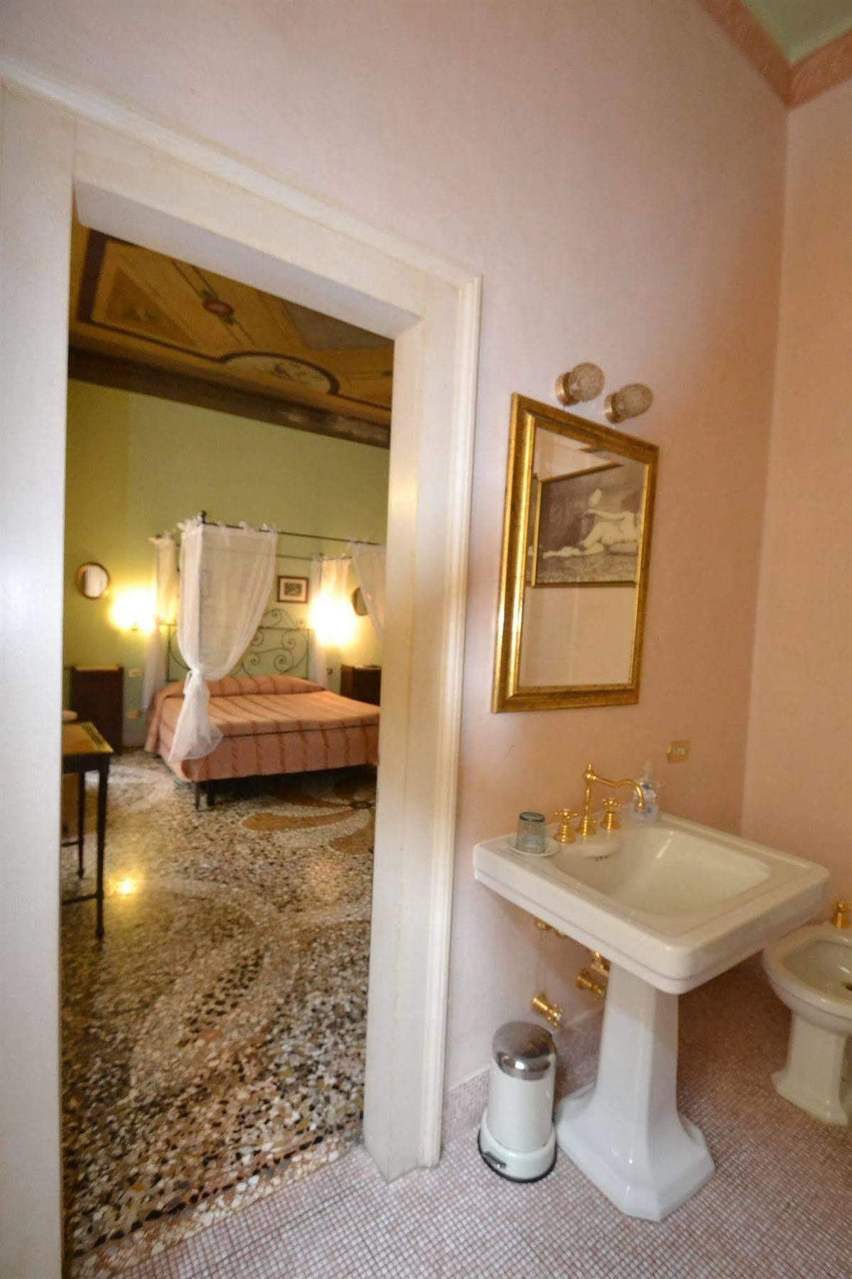 Guesthouse Alba Citta Alta Бергамо Экстерьер фото